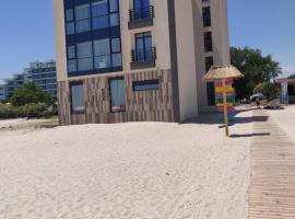 Mamaia Beach Side โรงแรมในมามายา