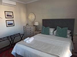 17Peppertree, hotel berdekatan Glengarry shopping Centre, Cape Town