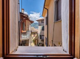 Lola Home Brenzone, ξενοδοχείο σε Brenzone sul Garda
