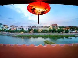 Hoi An Riverland Villa - Hoi An Center, Hotel in Hội An