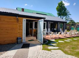 Willa Myśliwska dom 10-osobowy ZE STREFĄ BASENOWĄ w miejscowości Chocznia NIEDALEKO ZATORU I ENERGYLANDII, hotel en Wadowice