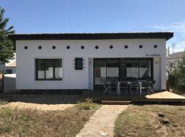 Maison face accès plage, 4 Chambres, 11 personnes, cabana o cottage a La Faute-sur-Mer