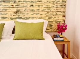 Casa Lara by HnM, hotel near Tavira Train Station, Tavira