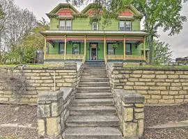 The Lilly House Historic Glen Rose Home with Porch!