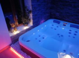Gîte le Petit Crocq avec SPA privatif, hotel v destinaci Wirwignes