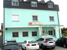 Gasthof Schmied Smolka, hotel v destinaci Enzersdorf an der Fischa