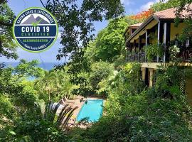 Villa Pomme D'Amour, hotel em Marigot Bay