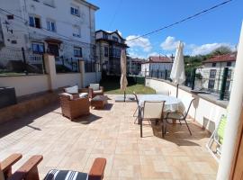 Casa Santiago, hotel near El Capricho, Comillas