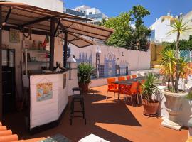 Orange Terrace Hostel, hôtel à Albufeira