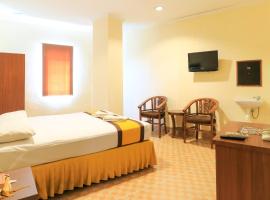 Al-Badar Hotel Syariah Makassar, хотел близо до Летище Sultan Hasanuddin International - UPG, Макасар