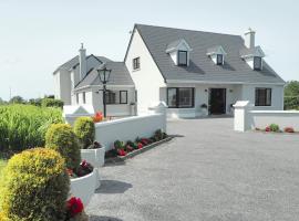 Hillcrest Luxury Apartment, hotelli kohteessa Kilrush