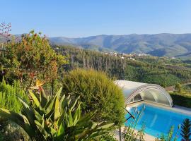 Coja Mountain Perch, hotel with parking in Vinho