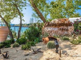 Captain's Island Deluxe, khách sạn ở Chernomorets