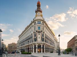 Four Seasons Hotel Madrid, hotel cerca de Puerta del Sol, Madrid