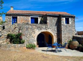 The traditional hause with the best view, Cottage in Leonidi