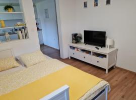 Apartma Liza, готель у місті Тржич