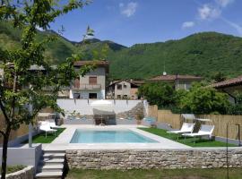 Prosecco hills, 1 hour from Venice, swimming pool, ground floor, povoljni hotel u gradu 'Miane'