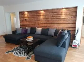 Unique & Spacious 2 Bedroom Apartment with Sauna