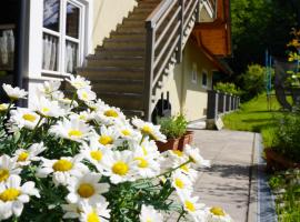 Ferienwohnung Heidi, hotel in Leutschach