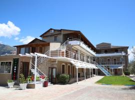 Dolce Italia Residence, holiday rental in Radhimë