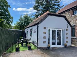 Ty Mynydd Lodge Holiday Home, hotel em Cardiff