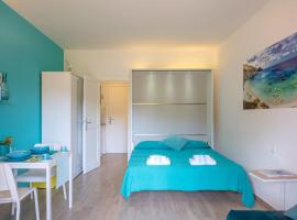 Appartamenti LE TRE API, διαμέρισμα σε Porto Azzurro