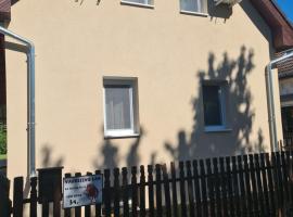 Vaddinszó lak, hotel in Kiskunmajsa