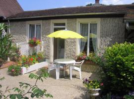 Au Bon Gite - Studio, proprietate de vacanță aproape de plajă din Arromanches-les-Bains