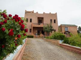 Maison d'hôtes Tinwitchi, hotel in Azilal