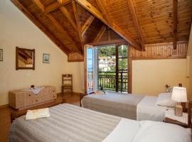 Fernanda's Traditional 2 floor house, villa in Poros