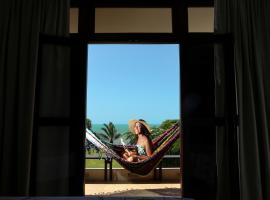 Dolce Vita Guest House, hotel na may pool sa Lagoinha