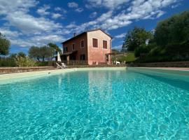 Podere Boscone, appart'hôtel à Gambassi Terme