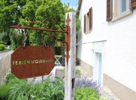 Ferienwohnung Im Weingewölbe, hotel económico en Staufen