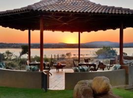 Kameeldrift Waterfront Estate & Resort, hotel en Brits