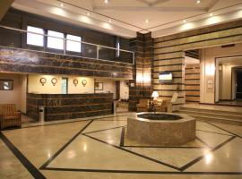 Carlton Tower Hotel Lahore, מלון ליד נמל התעופה הבינלאומי אלמה איקבאל - LHE, לאהור