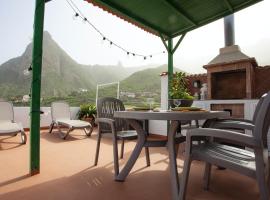 2 bedrooms house with sea view furnished terrace and wifi at Santa Cruz de Tenerife, בית נופש בסנטה קרוס דה טנריפה