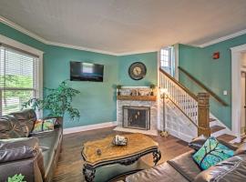 Historic Noblesville Home with Private Yard!, family hotel in Noblesville