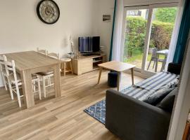 Rez de jardin CABOURG, hotel in Cabourg