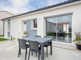 Maison moderne pour 7 personnes à Saint-Michel-Chef-Chef, hotel in Saint-Michel-Chef-Chef