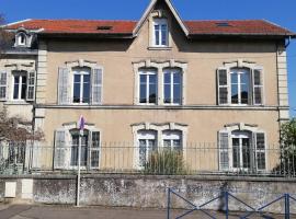 Superbe logement dans une maison de caractère, hotel Toulban