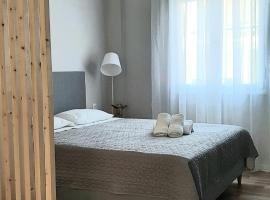 Habitat Nafplio bnb - Open space studio, ξενοδοχείο στο Ναύπλιο