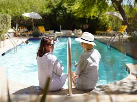 The Good House- Hot Spring Hideaway, hotel en Desert Hot Springs