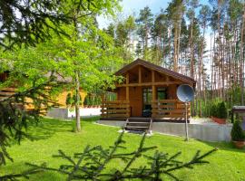 DOMKI , Pokoje gościnne Ustronie, homestay in Zwierzyniec