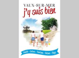 Charmante maison de vacances proche mer commerces avec Piscine et wifi gratuit, hotel v destinaci Vaux-sur-Mer