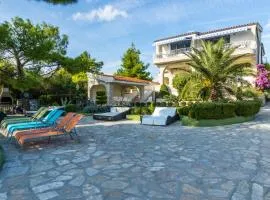 Apartments Villa Punta Royal