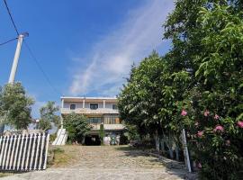 Hotel Bora, hotel v destinaci Gostimë