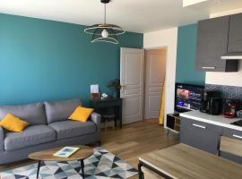 Appartement tout équipé avec piscine proche Stade OL et EUREXPO, Hotel in Meyzieu