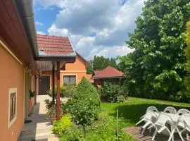 Apartman Dóra