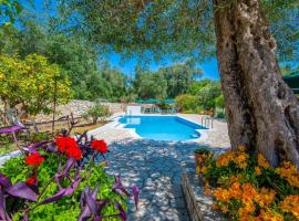 LIvadi Studios with Pool, hotel with parking in Lákka