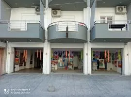 Artistic Rent Rooms & Apartments